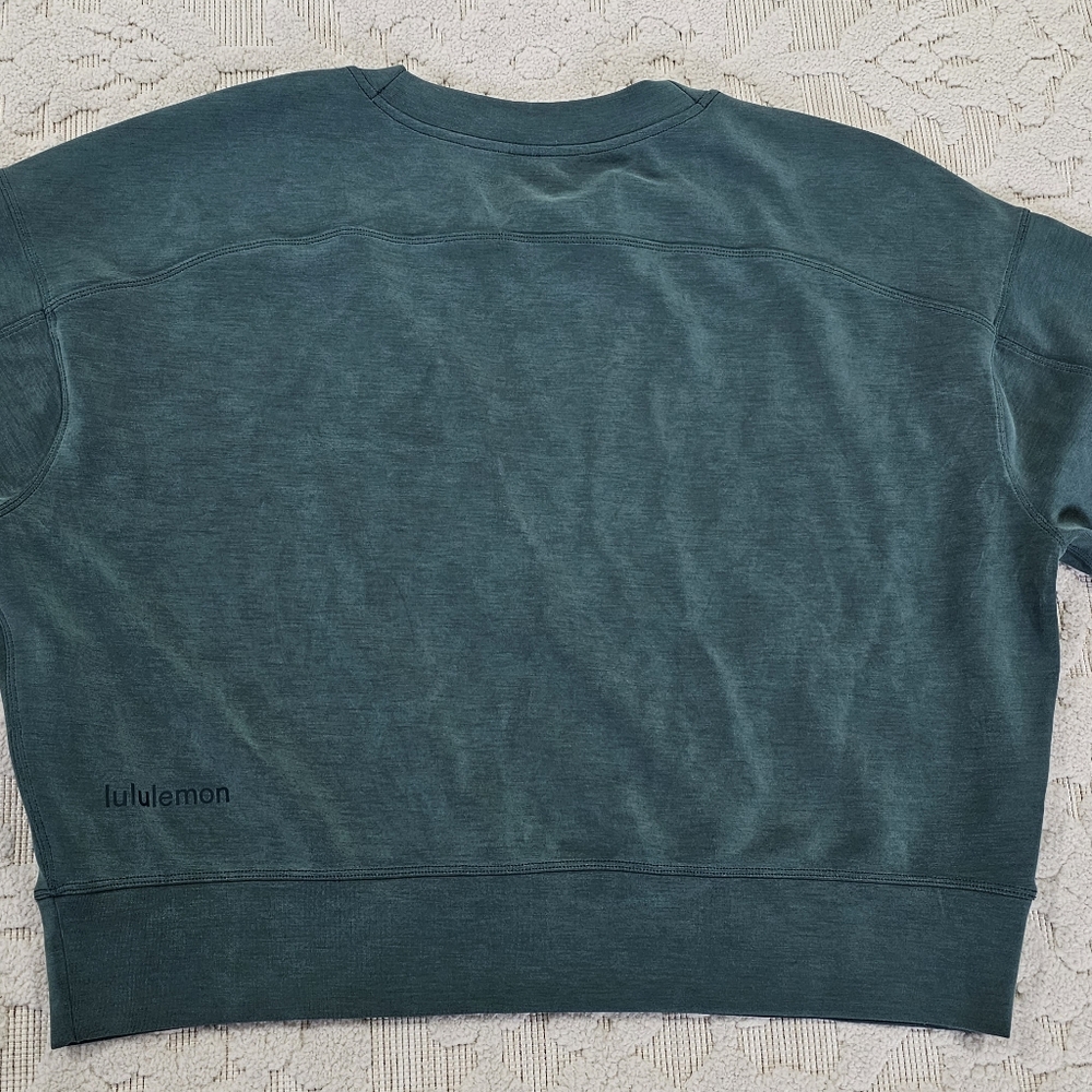 Lululemon Perfectly oversized Softstreme Crew - Picture 10 of 15